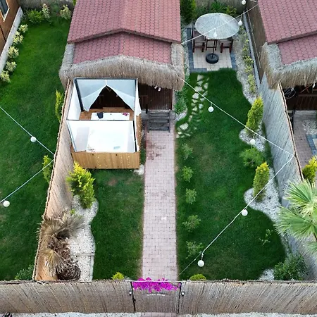 Sare Bungalow * دمرة